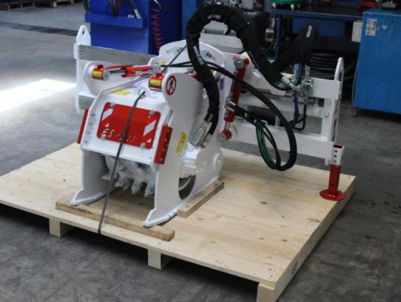 FS 40.15 фреза дорожная CM Crusher