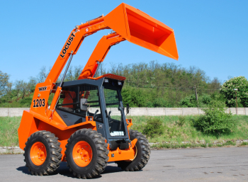 Минипогрузчик Locust L1203
