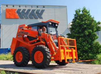 Минипогрузчик бортовой Locust L1203 Telspeed